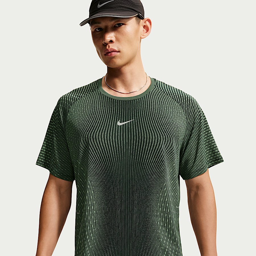 Nikeが通気性を自動でコントロールできる最新のアパレル技術